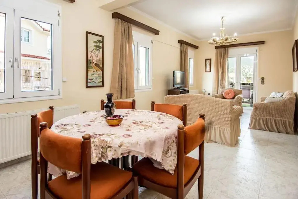 Stefanos House