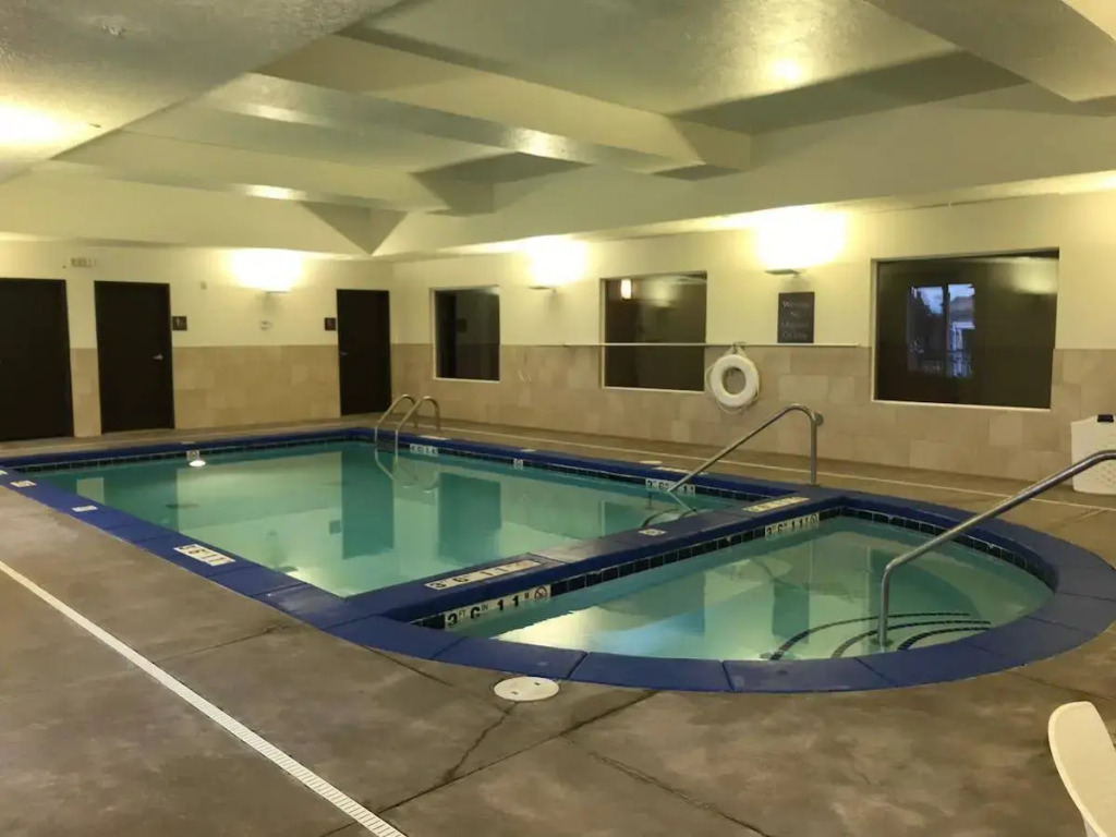 Heartland Inn and Suites
