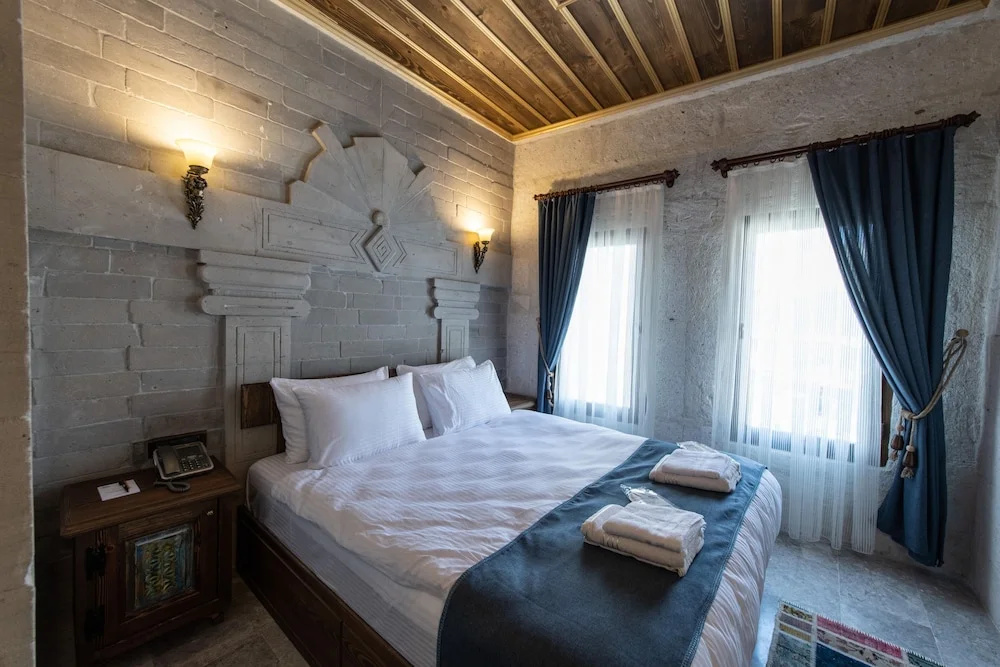 Foremanson Cave Hotel