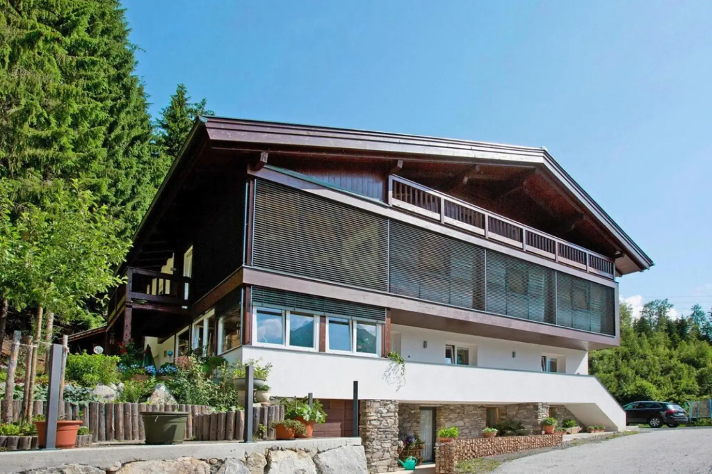 Apartment in Neukirchen with a reception