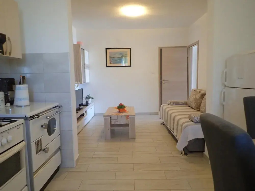 2-br Seaview Apartment in Baric Draga
