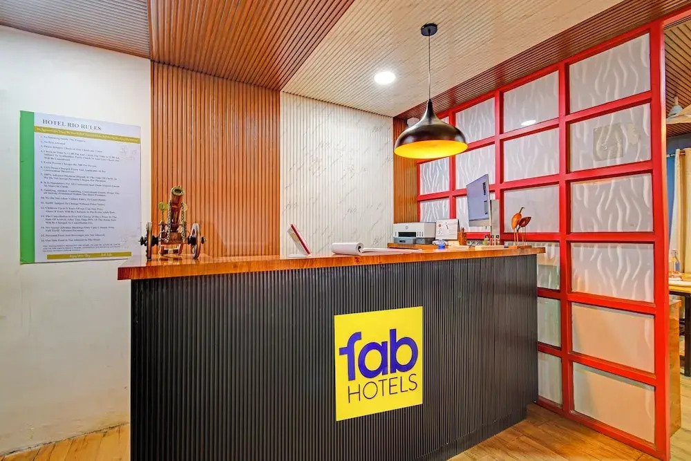 Fabhotel Rio