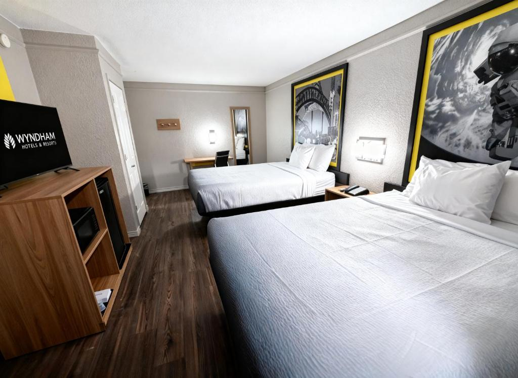 Super 8 By Wyndham Nacogdoches Near University