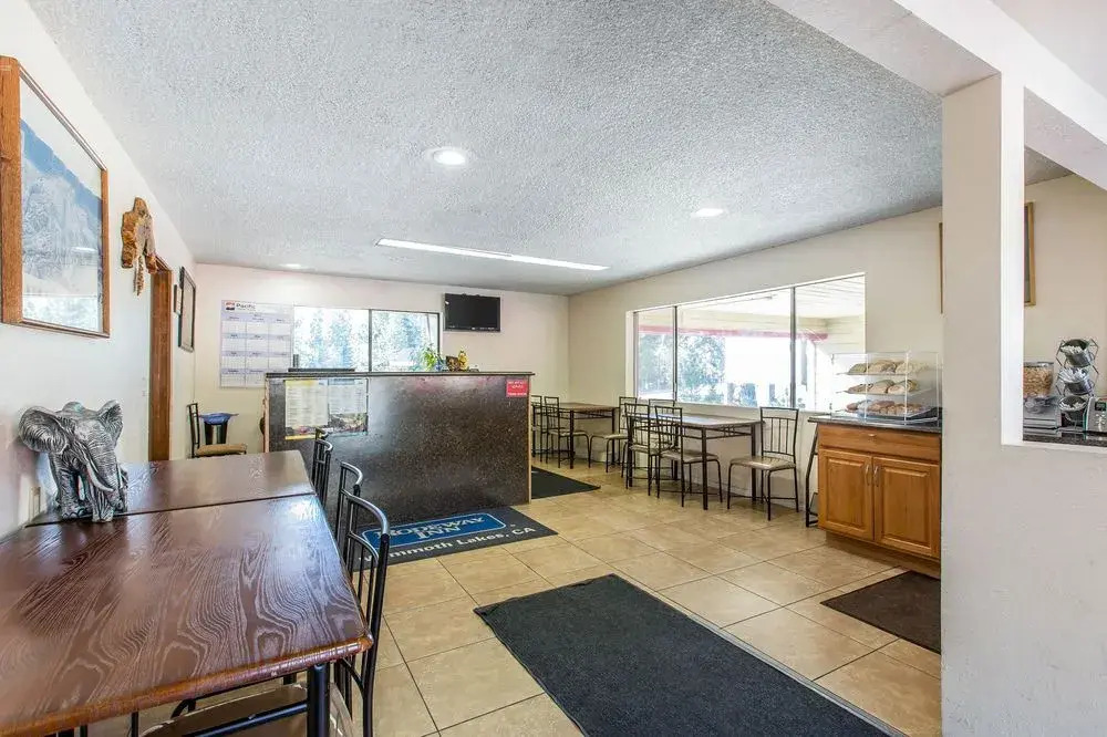 Econo Lodge Wildwood Inn