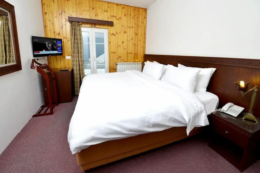 Chateau Deau Hotel