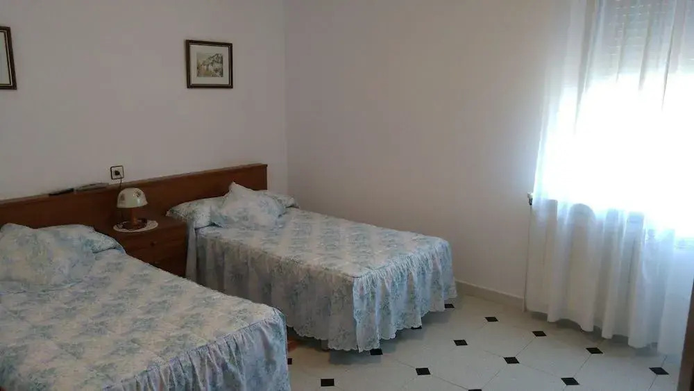 Hotel La Encina Celorio Llanes PARKING