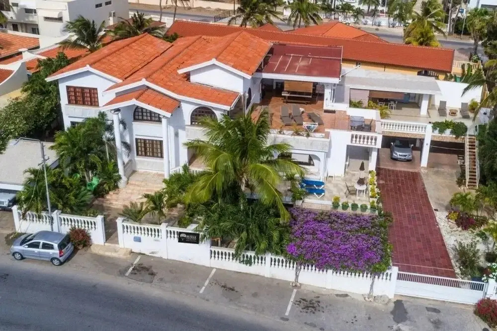 Beach White Villa Aruba
