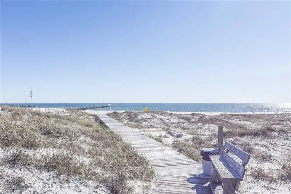 Grand Pointe 605 - 3 Br home by RedAwning