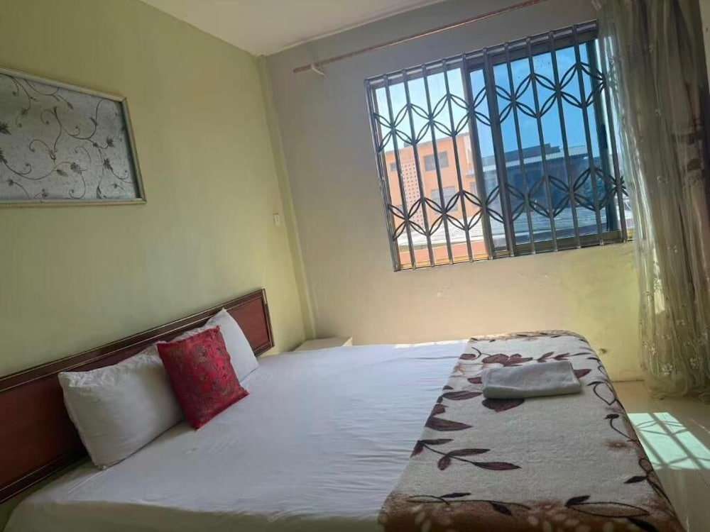 Huayun Primier Hotel