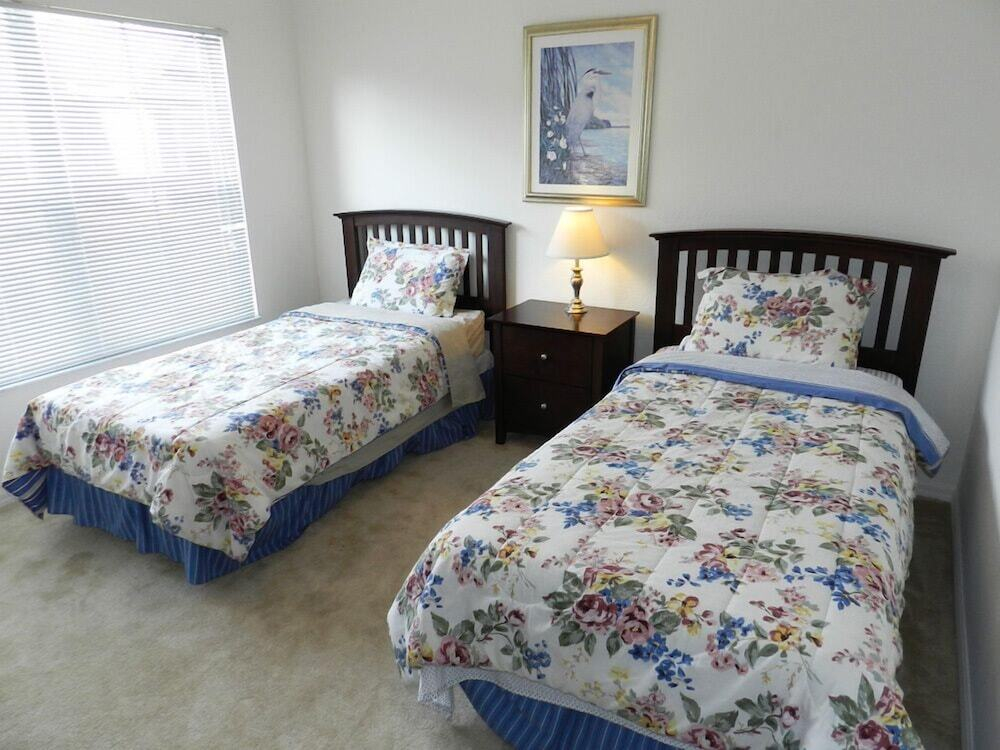 Venetian Bay - 3 Br Townhome, Gated Community - Svv 1089