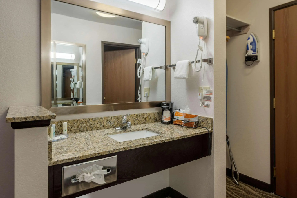 Quality Inn & Suites South Fork - Wolf Creek