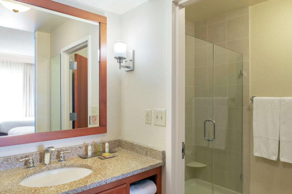 DoubleTree Suites by Hilton Mount Laurel