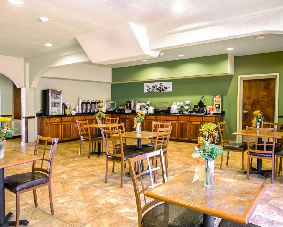 Sleep Inn & Suites Gonzales near Palmetto State Park
