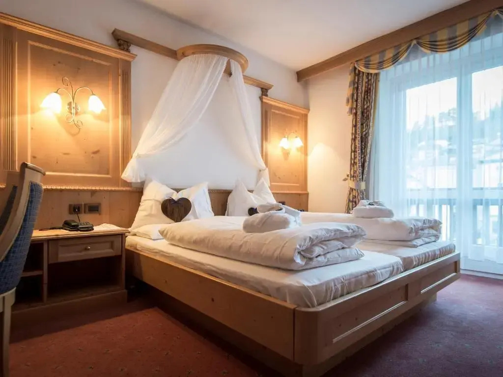 Hotel COSMEA - Your Dolomites & Honeymoon experience