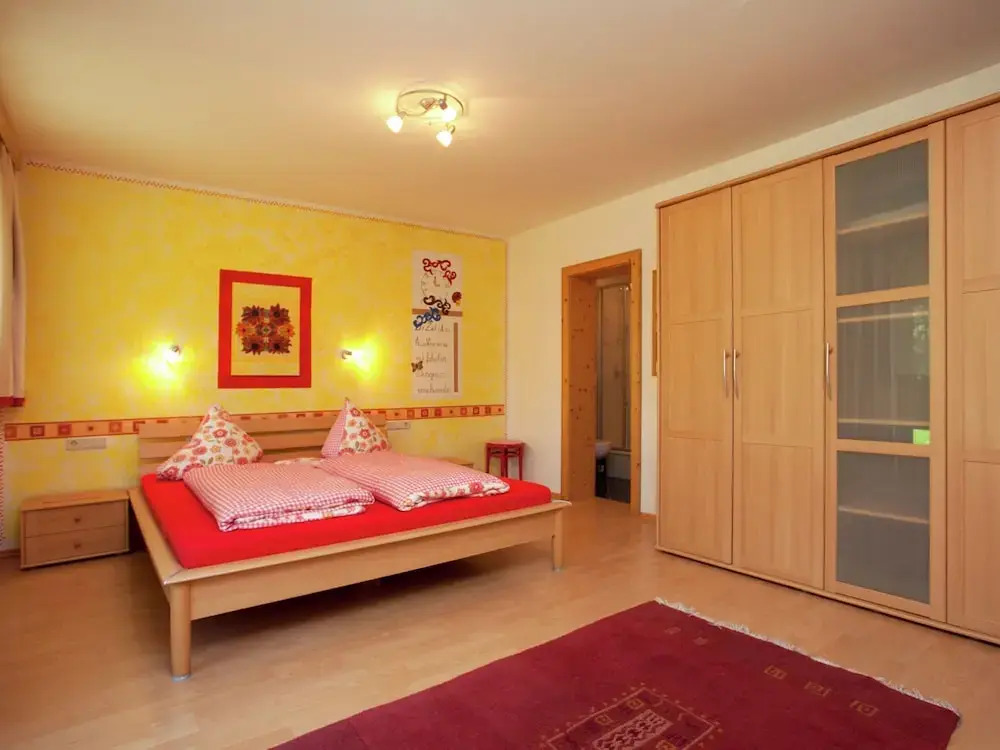 Cozy Couple or Group Chalet in Fgenberg Near Ski Slopes
