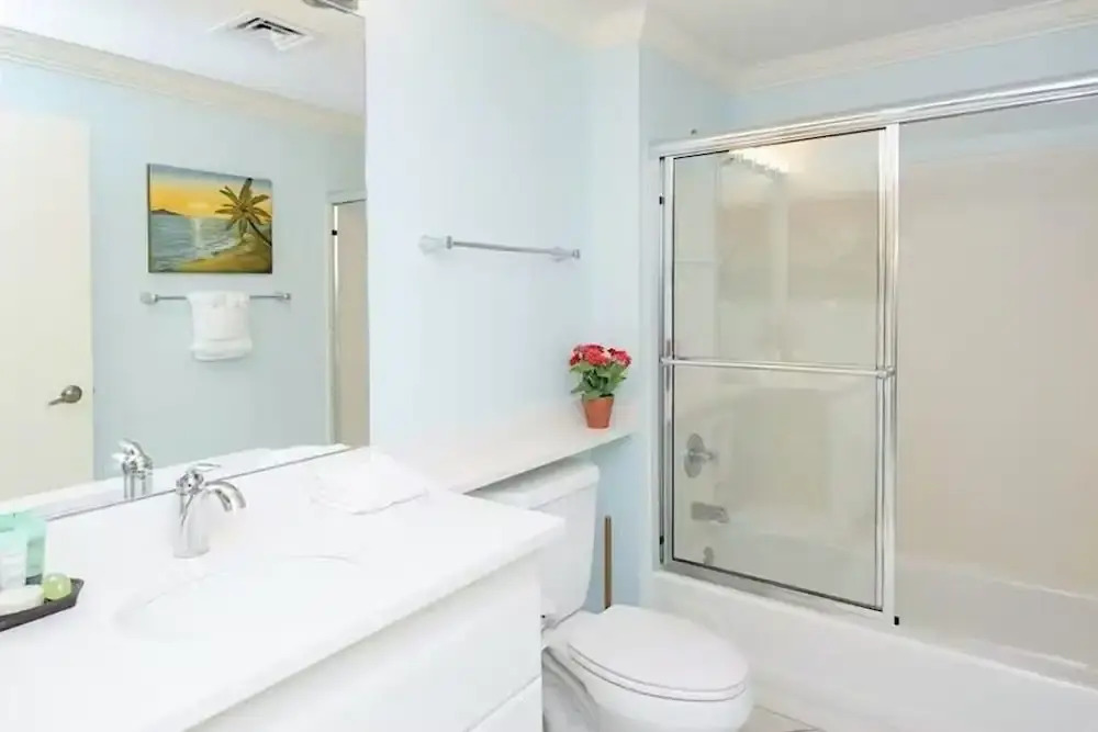 Tops'l 1008 Lockoff 3 Bedroom Condo by RedAwning