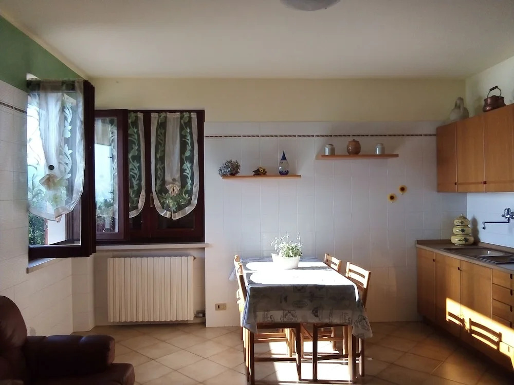 Sunny Villa