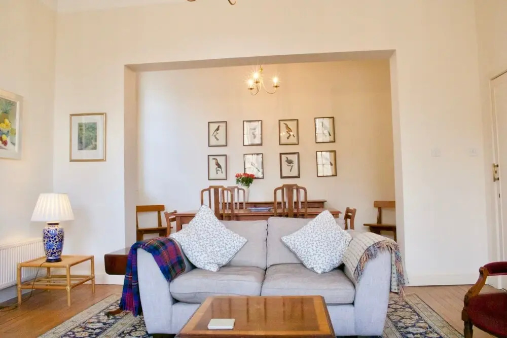 3 Bedroom Apartment in Edinburgh's New Town