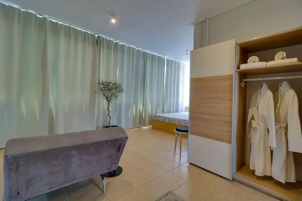 ACM Acropolis Apartments
