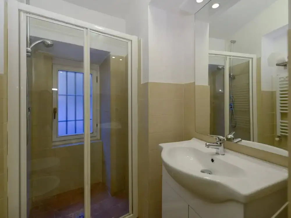Ibernesi 2 Apartment