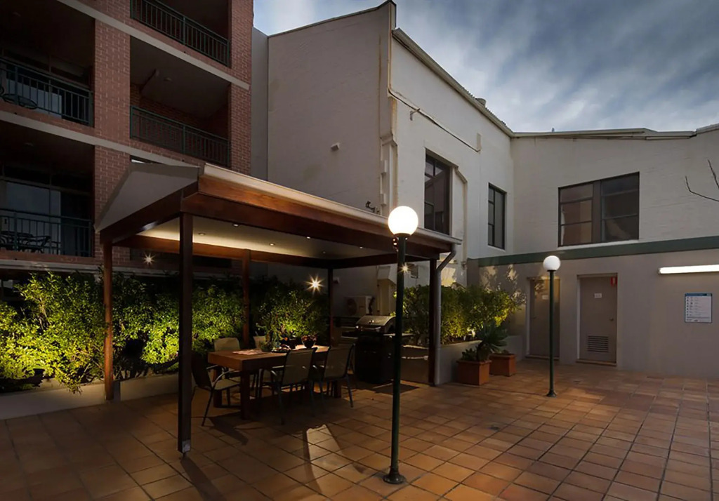 Best Western Plus Camperdown Suites