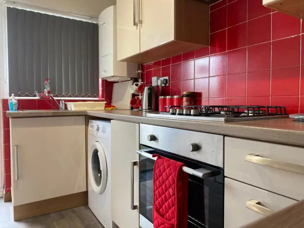 Lovely 2-bed Apartment in Solihull