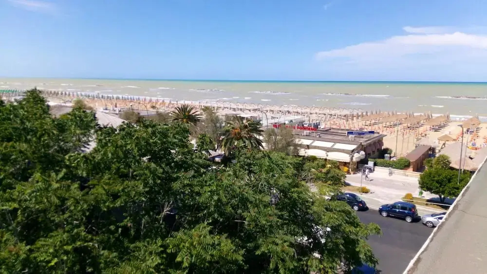 Apartment With 3 Bedrooms in Pescara - 50 m From the Beach