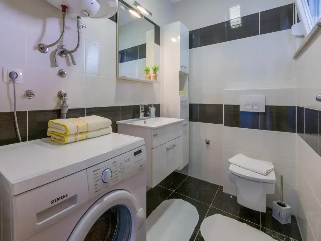 Apartments Livaya