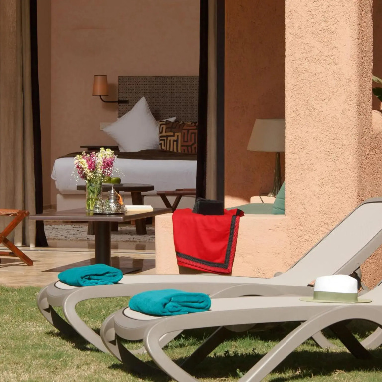 Oasis lodges
