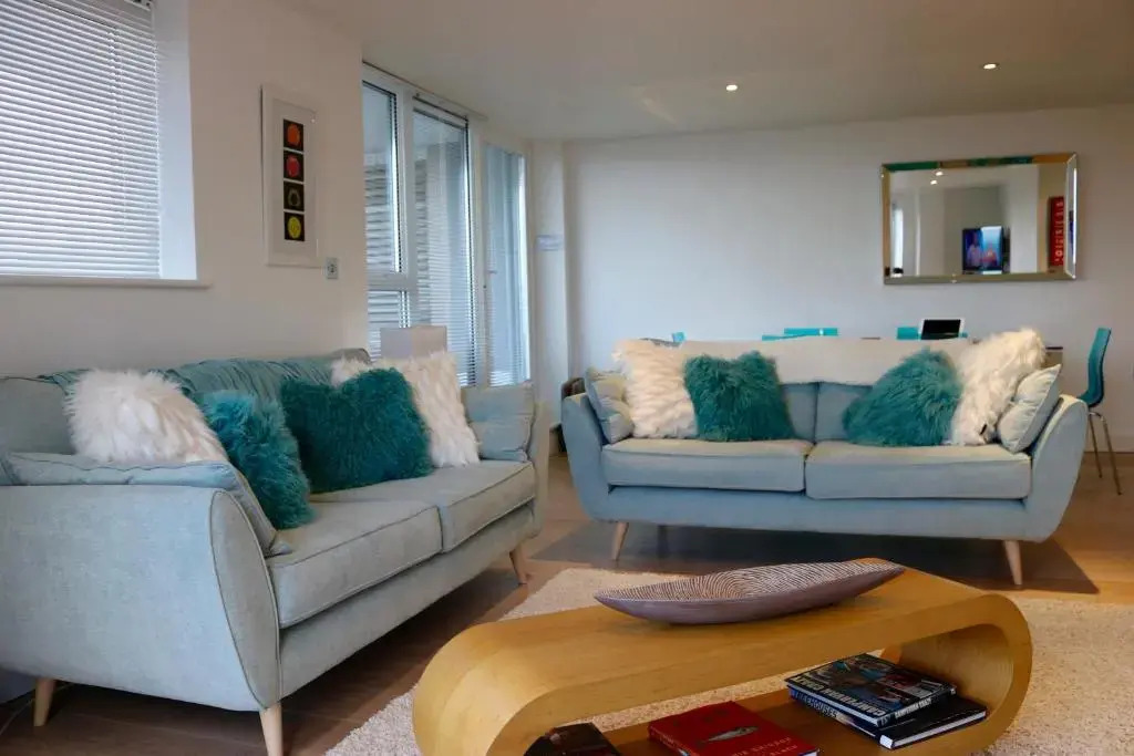 19 Ocean Gate