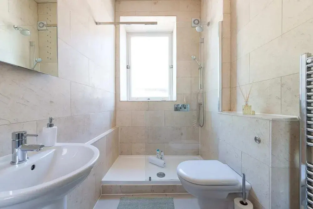 Homely 2 Bedroom Victorian Apartment in Hampstead