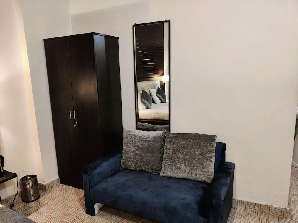 D Hotels n Resorts
