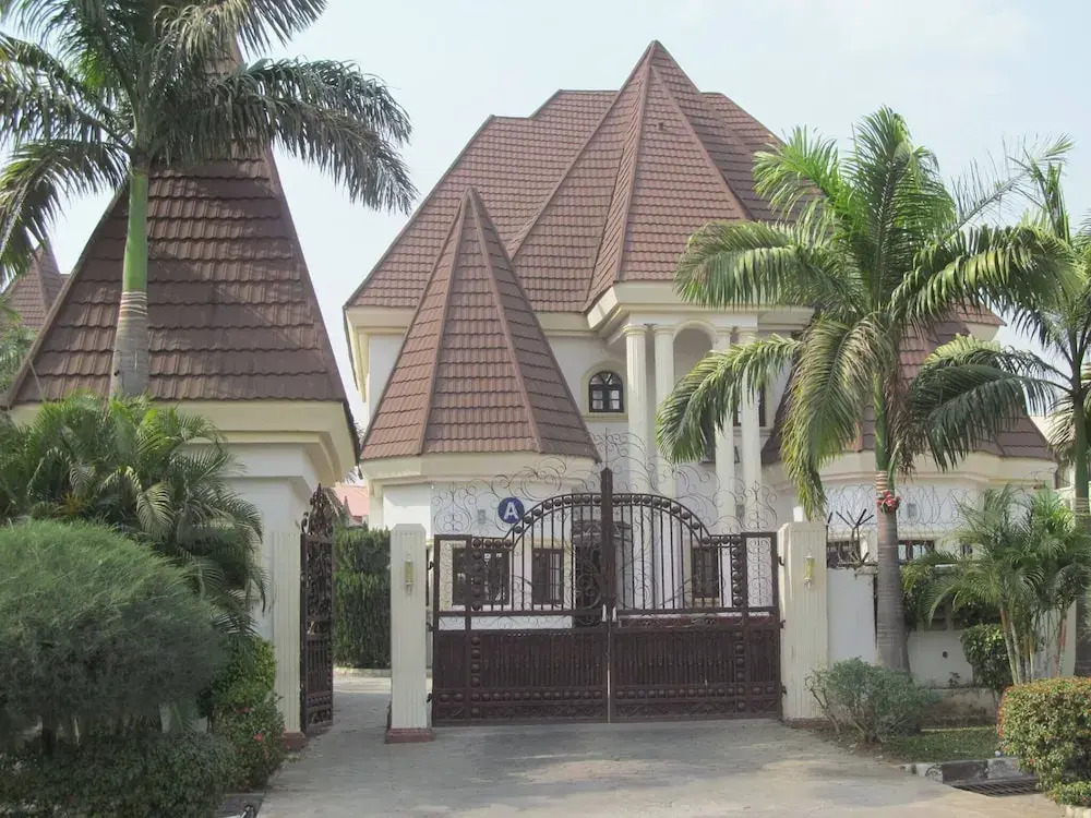 Pauliham Hotel and Suites