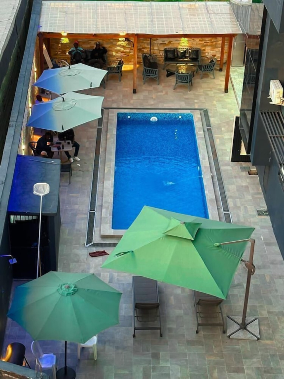 Debolonia Palace Hotel