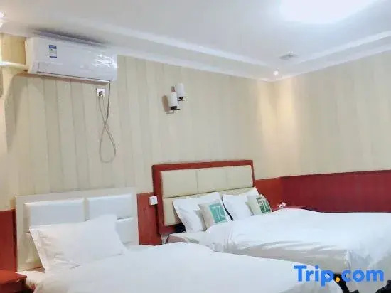 Yipai Chain Hotel (Qi County Bus Station)