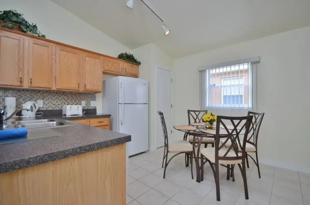 5-Bedroom Villa in Davenport 193RWC