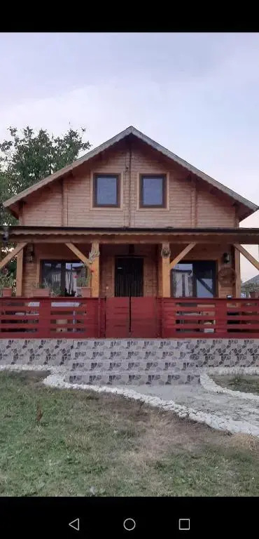 Cabana de lemn Mioveni