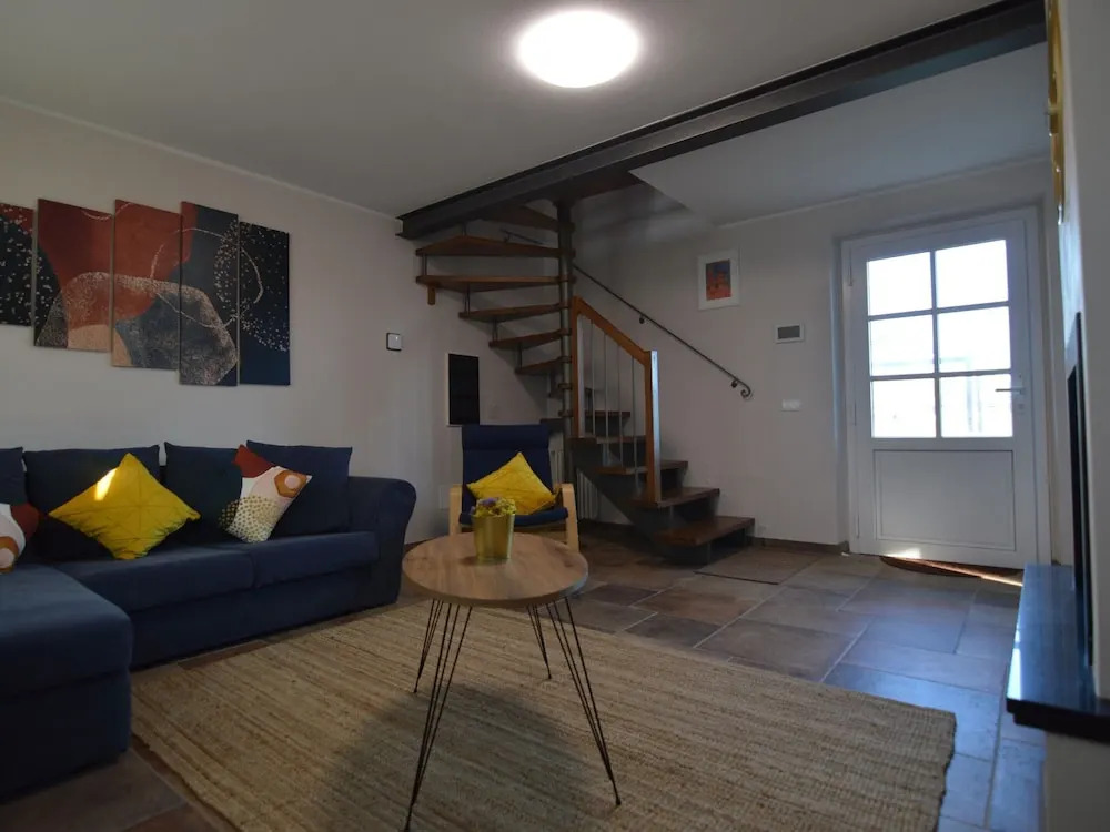 Casina di Andrea With Above Ground Pool, Capannori