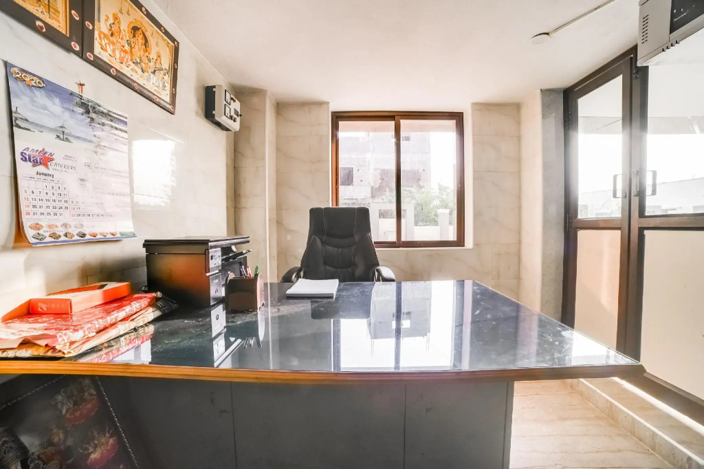 Nvs Residency by OYO Rooms
