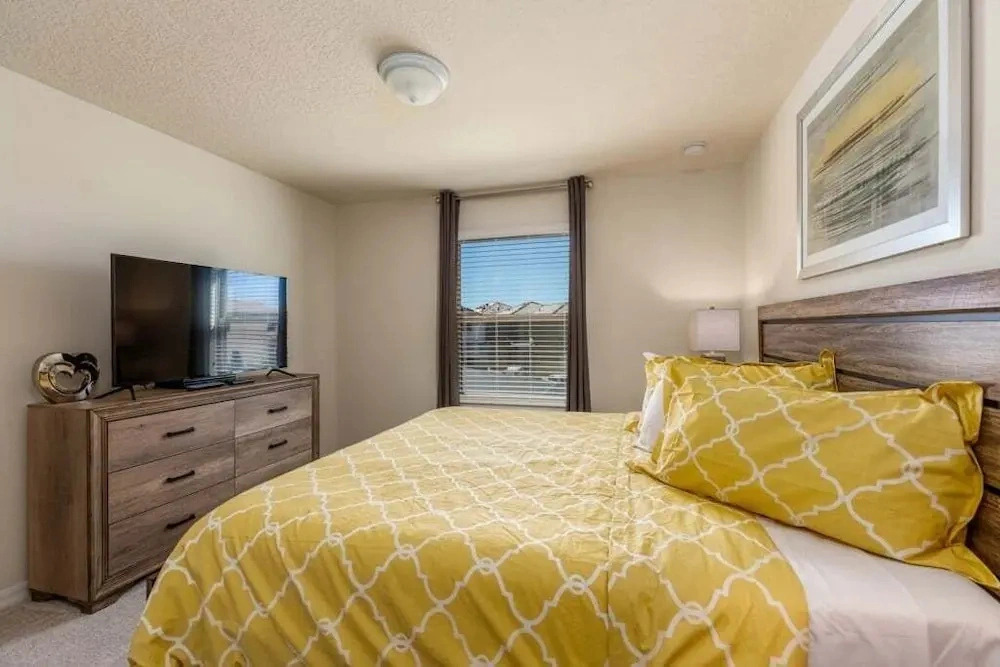 Bright Elegant Home @ Solterra