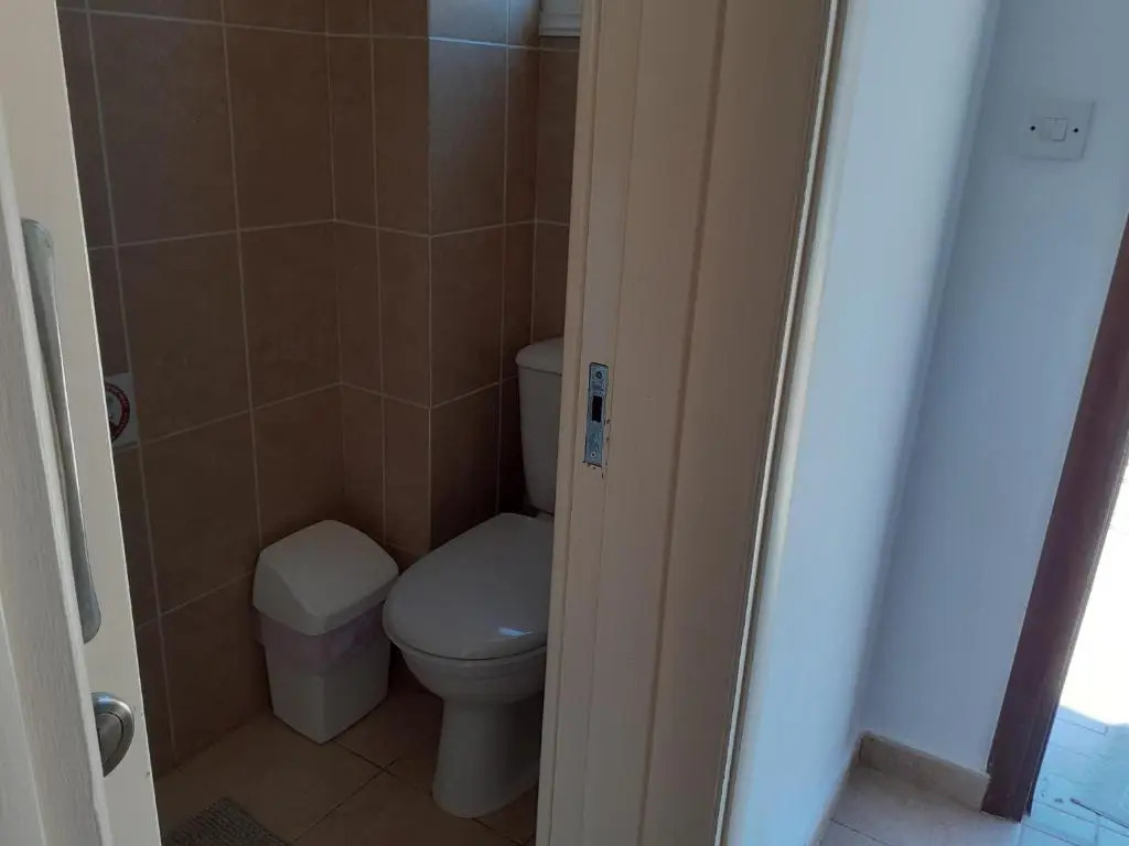 Beautiful 2-bed House in Mandria, Paphos