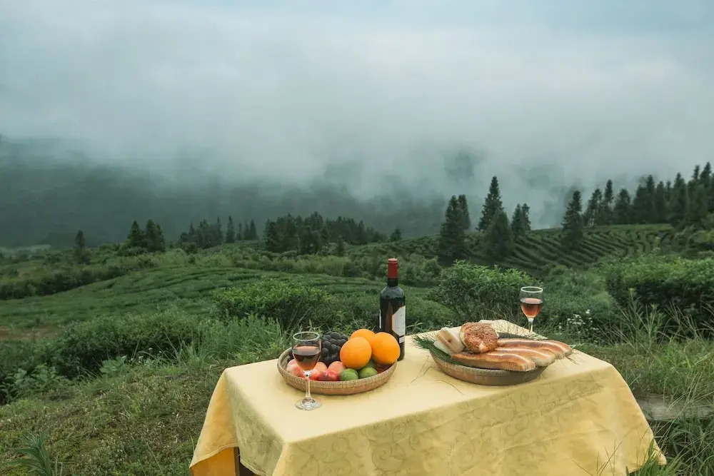 Zi Shan Man Ju