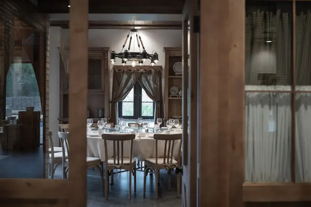 Castle Farmstay Hotel