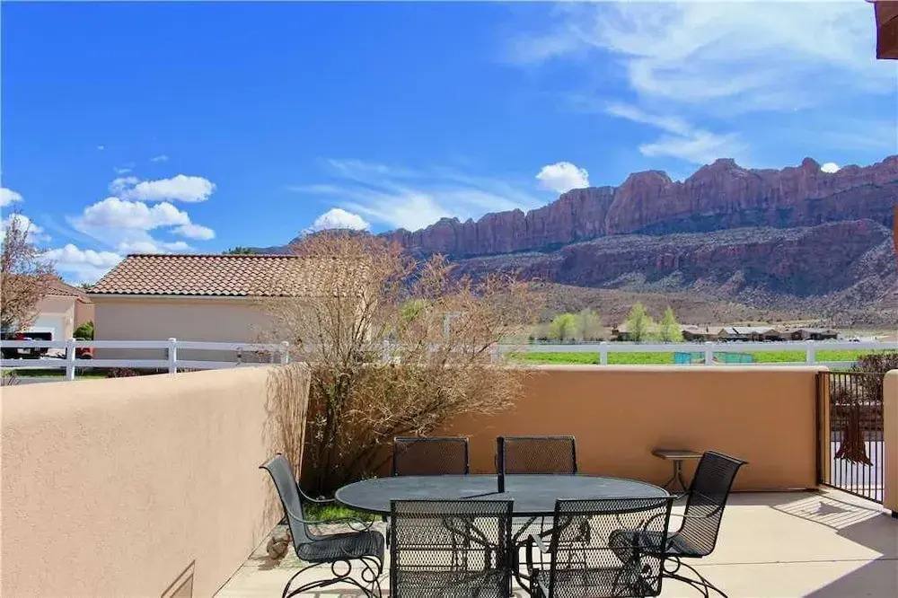 Rim Cove ~ O2 3 Bedrooms 2 Bathrooms Home