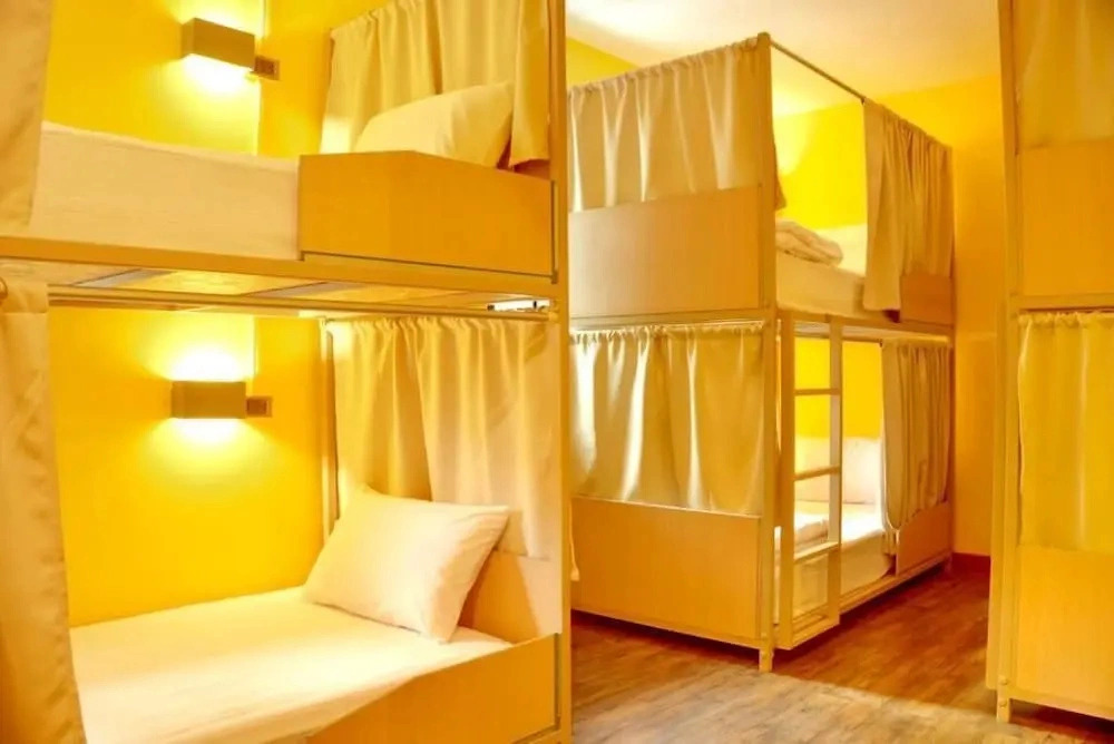 Bed & Beach Hostel Karon