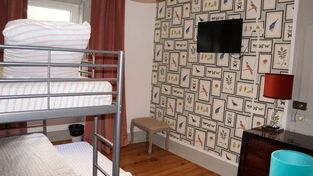 White and Grey Lisbon - Hostel