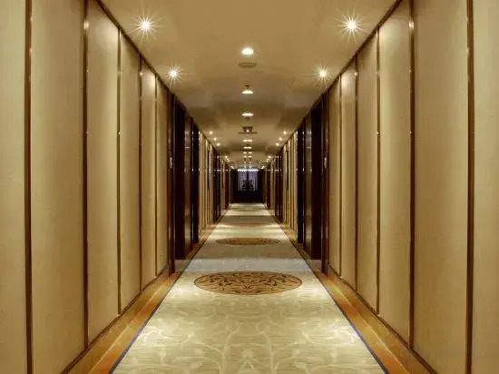 Sunshine Business Hotel (Henan Provincial People's Hospital)