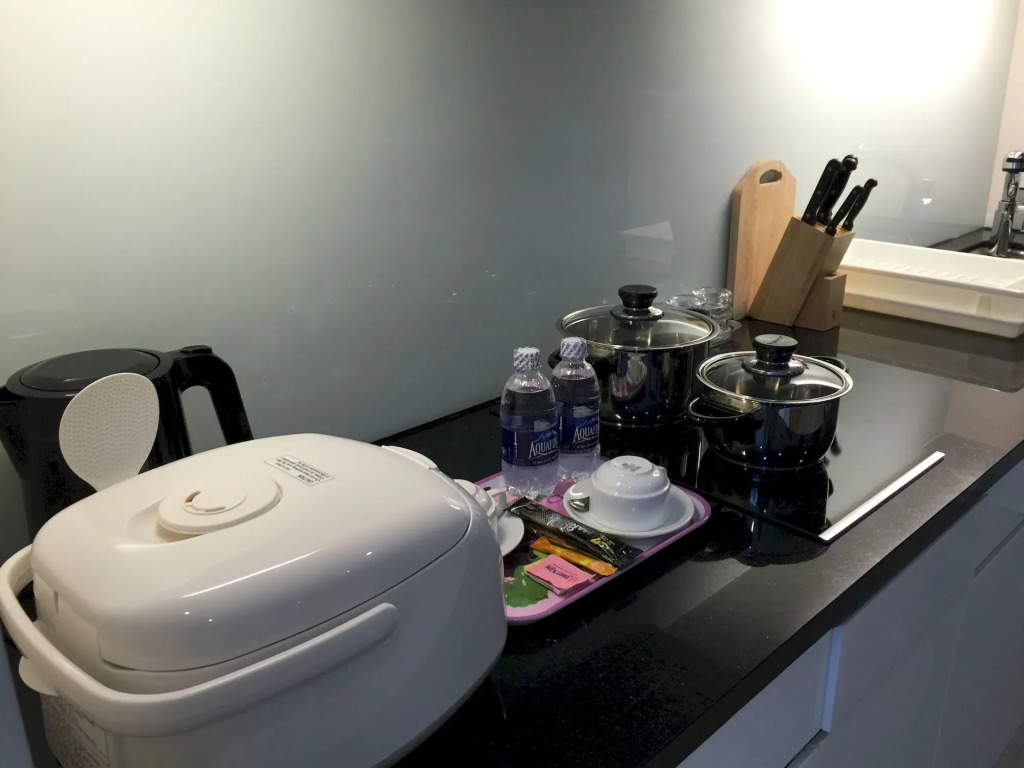 Bluesky Serviced Apartment Airport Plaza