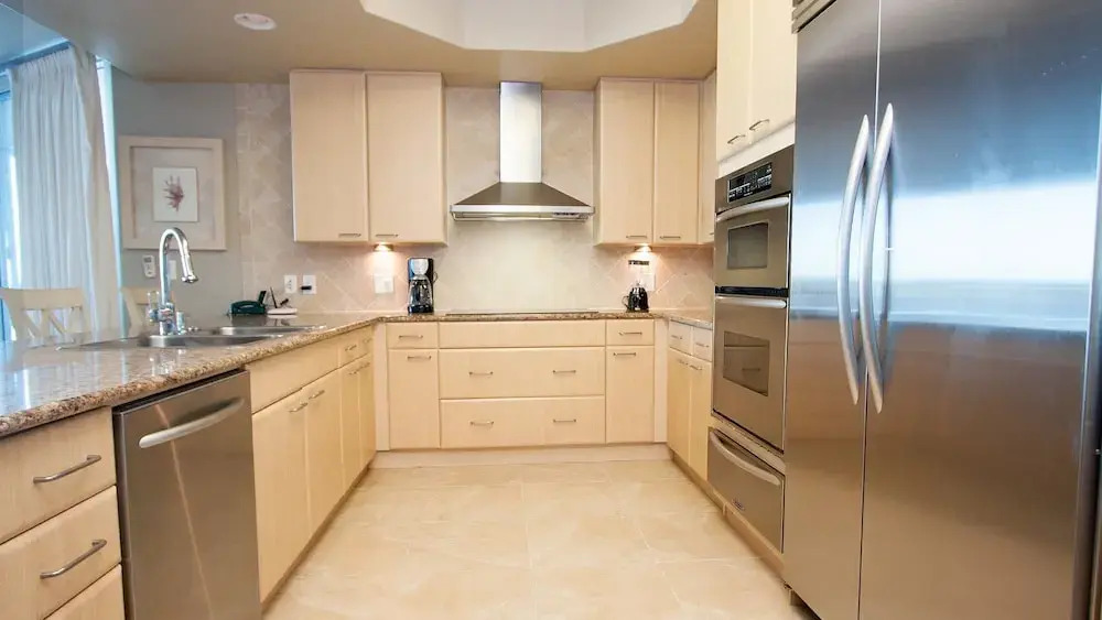 Tranquil Condo With Wraparound Balcony - Unit Crc1002