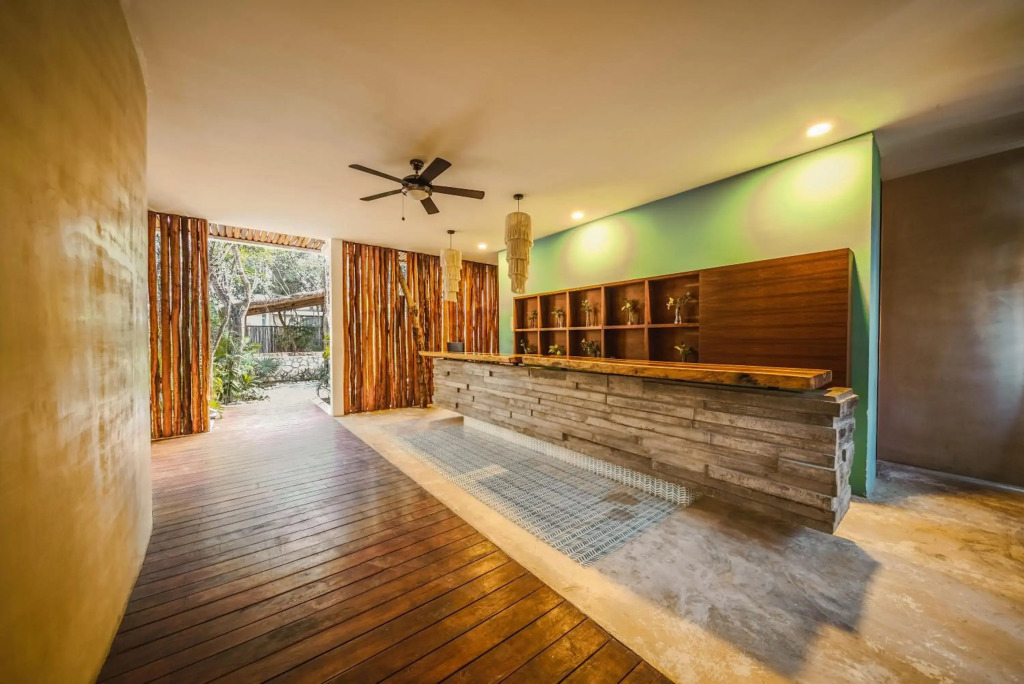 The Pearl of La Veleta, Private Rooftop Pool, 3 BDR with Privacy and Jungle Vibes - Palalma Casa